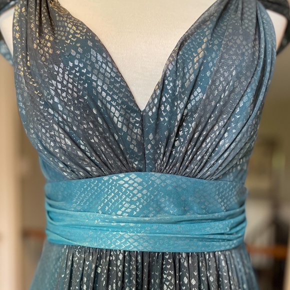 Emerald Green - Peacock Iridescent Gradient Gown - Picture 3 of 13